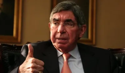  Óscar Arias, Nobel de Paz y expresidente de Costa Rica.