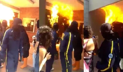 El fuego en el bloque de la Rectoría en Uniatlántico.