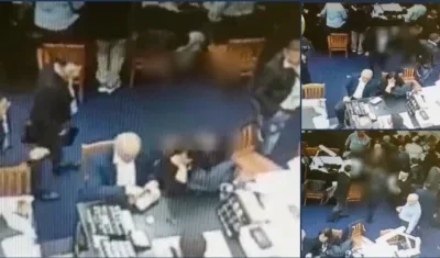 Captura del video de las autoridades del momento del robo.