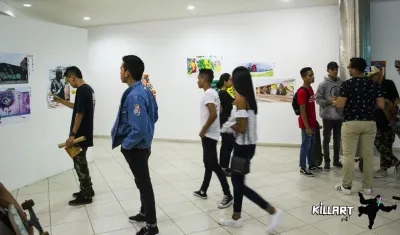 Exposición de Killart en la Alianza Francesa.