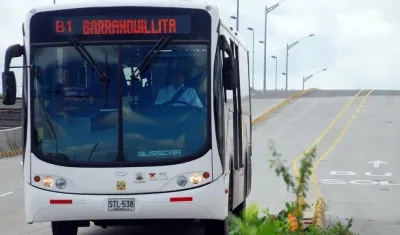 Transmetro operará con desvíos y cerrará dos estaciones.