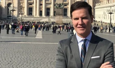 El periodista Juan Carlos Cruz antes de entrar a la cumbre.