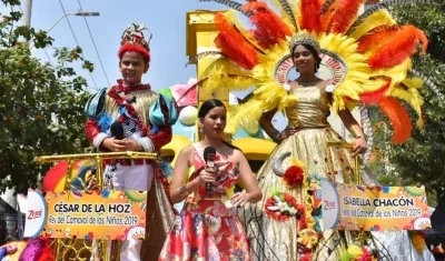 Los Reyes César De La Hoz e Isabella Chacón.