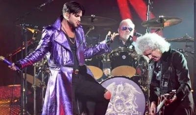 Apertura de los Óscar con Adam Lambert.