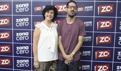 Margarita de Duncan y el jugador colombiano Óscar Tobón. 