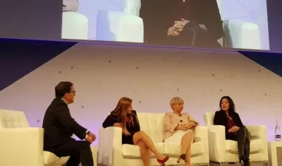 Sylvia Constaín, La ministra de las Tecnologías de la Información y las Comunicaciones (TIC) de Colombia 