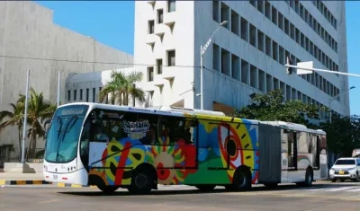 Transmetro modificará varias rutas en Carnaval debido a los desfiles.