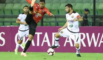 Bernando Cuesta fue la figura del partido. 