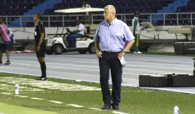 Eduardo Lars, DT de Envigado.