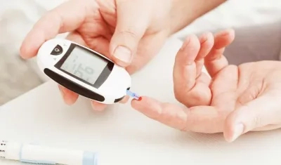 La genética y la herencia familiar influyen más para desarrollar la diabetes que la obesidad.