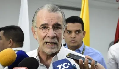 El Gobernador Eduardo Verano.