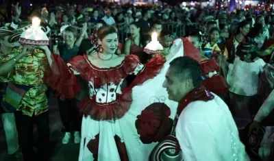 La rueda de cumbia en la Noche de Tambó.
