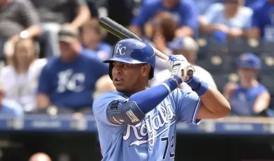 El receptor cartagenero Meibrys Viloria, de los Reales de Kansas City,