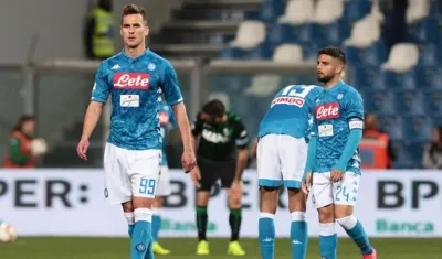 Los jugadores del Napoli al finalizar el partido.