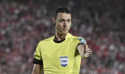 Weimar Roldán, árbitro colombiano. 