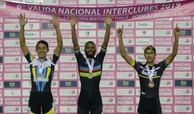 Alex Cujavante se estrenó con medalla de oro. 