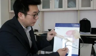 El médico Tian Long practicó el año pasado "cientos" de operaciones de penes.