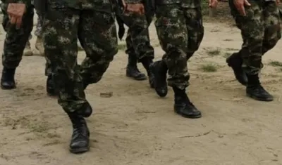 Los uniformados afectados ya se encuentran fuera de peligro.