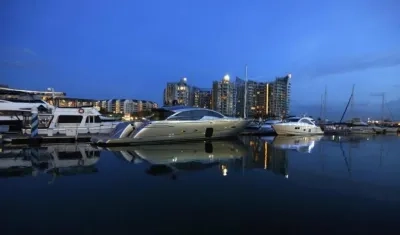 Singapur es una de las tres ciudades más caras. Caracas está entre las 3 ciudades menos costosas.