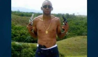  Jhon Viáfara, exfutbolista colombiano.