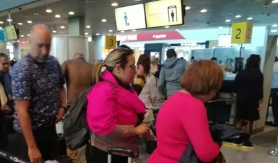 los tres ciudadanos venezolanos expulsados.