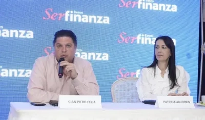Gian Piero Celia, presidente de Serfinanza, y Patricia Abudinen, vicepresidente Financiera de Banco Serfinanza