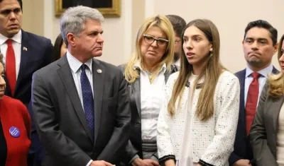 Michael McCaul con Fabiana Rosales, esposa de Juan Guaidó.