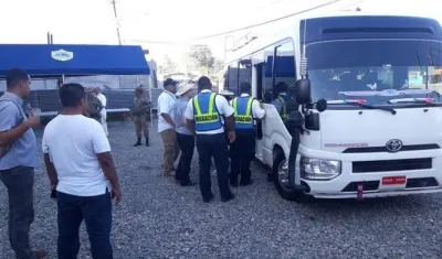 Migración panameña hace constantes controles migratorios.