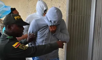 Momentos en que ingresaban a una audiencia.