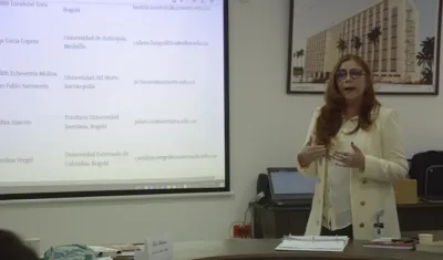Sandra Villa Villa, docente y Directora del Centro de Investigación Jurídica y Sociojurídica de la Facultad de Derecho y Ciencias Sociales.