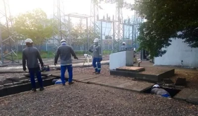 Técnicos trabajaron ininterrumpidamente para garantizar la prestación del servicio de energía.