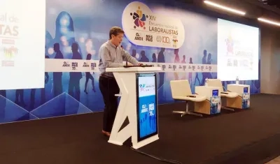 Presidente de la Andi, Brucce Mac Master