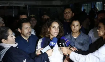 Nancy Patricia Gutiérrez, ministra del Interior, hizo el anuncio. A su lado el Alto Comisionado de Paz y la Directora de Planeación Nacional.