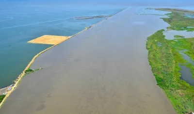 Canal de acceso al puerto de Barranquilla.