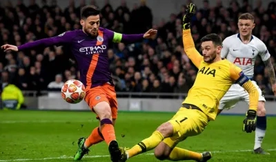 Hugo Lloris, una de las figuras del Tottenham Hotspur.