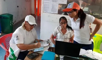 Los establecimientos tienen que tener la lista de precios visible al público.