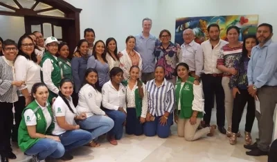 Equipo de trabajo de la Secretaría de Salud y Ministerio de Salud.