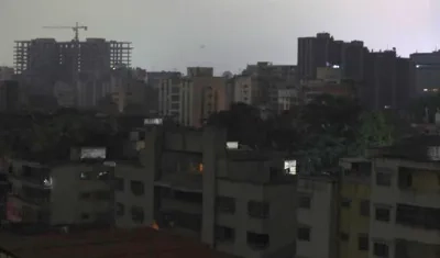 Vista general de un apagón este martes en Caracas.