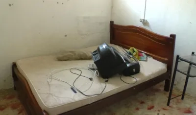 Habitación en donde golpearon y amarraron a la mujer. 