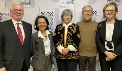 Representantes de la Unión Europea y la JEP.