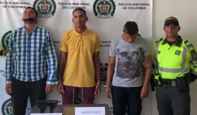 Los tres capturados.