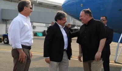 El canciller Carlos Holmes Trujillo recibe al Secretario de Estado, Mike Pompeo.