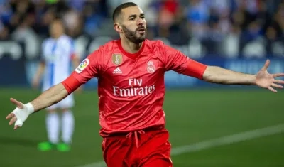 Karim Benzema celebra su gol ante el Leganés. 