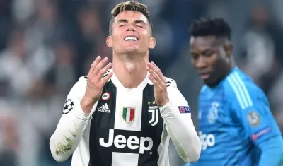 Cristiano Ronaldo se lamenta tras perder una opción de gol para la Juventus. 