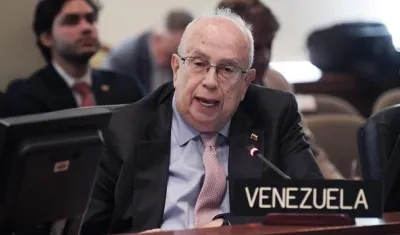 El representante Gustavo Tarre.