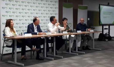 Funcionarios de Empresas Públicas de Medellín.