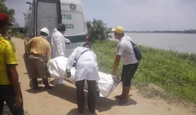 El cuerpo fue trasladado a Medicina Legal para su identificación.