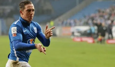 Nicki Bille, delantero danés. 