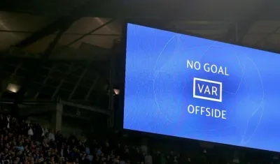 El VAR es el avance tecnológico más reciente en el fútbol. 