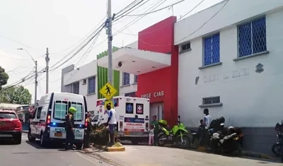 Camino del barrio La Manga.